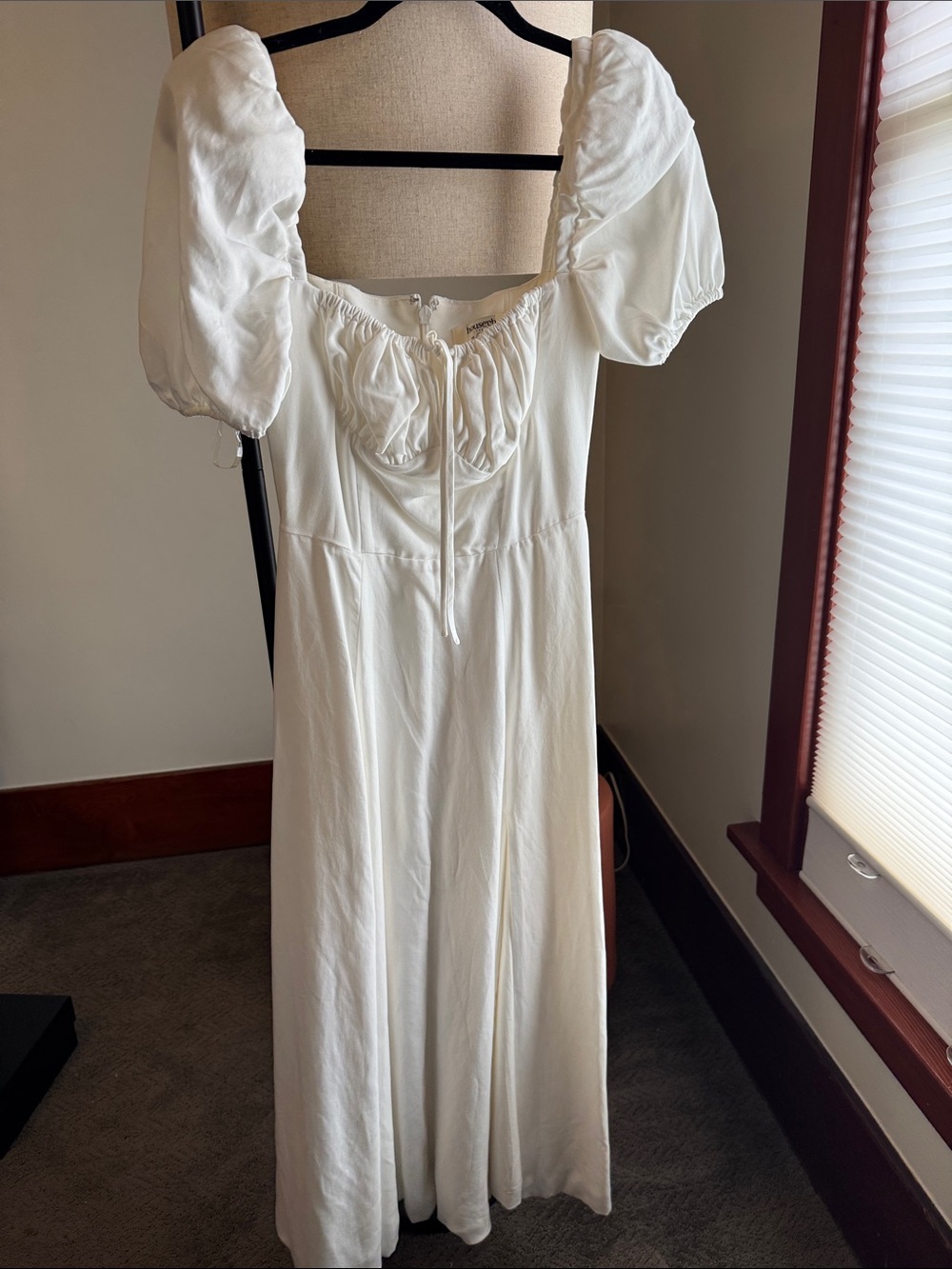 House of CB Ivory Puff-Sleeve Midi Dress with Sweetheart Bodice